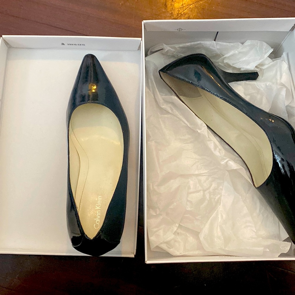 Calvin Klein high heel point toed shoes size USA 9 like new